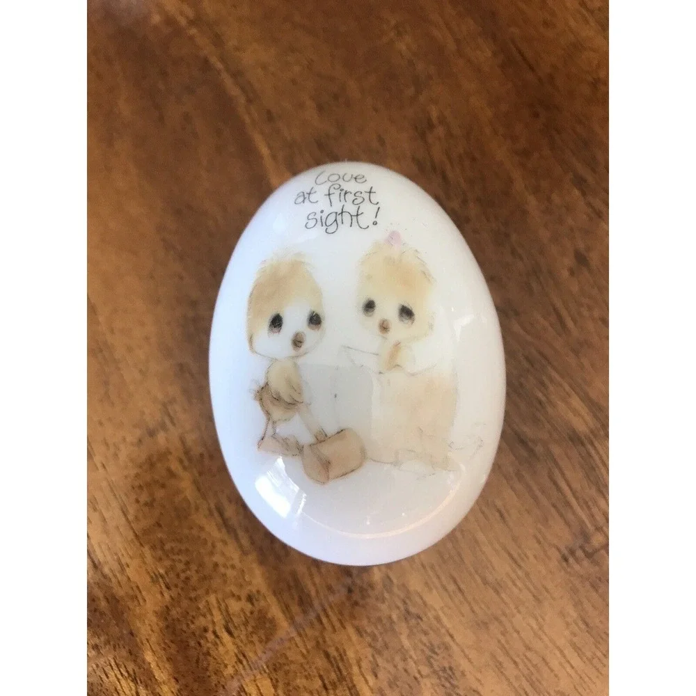 Vtg 1978 Jonathan and David Ceramic Egg Trinket Box- Love at First site, Enesco